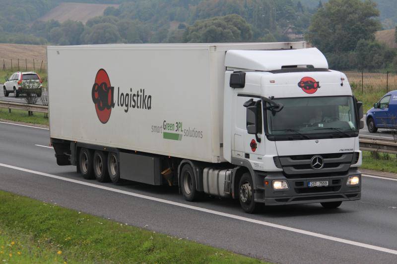 ESA logistika truck - Mercedes