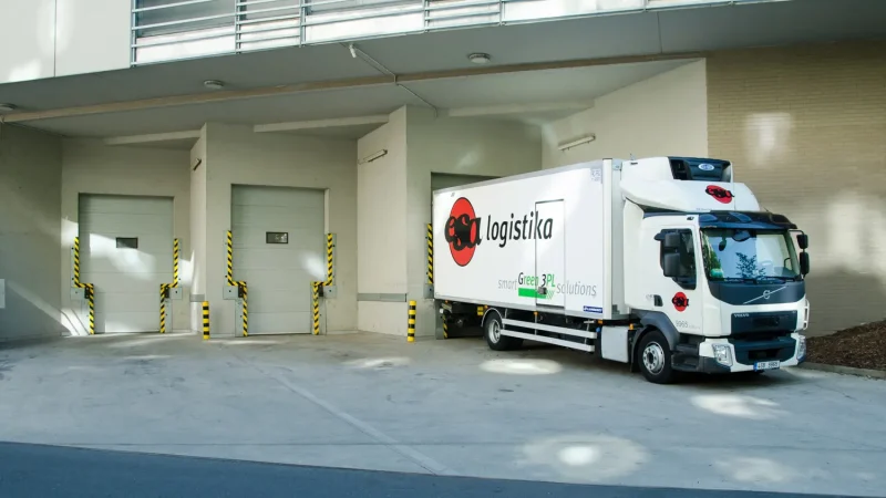Distribuční logistika - chlazený distribuční vůz
